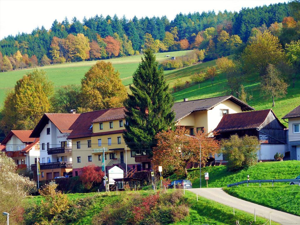 Hotel Gasthof Zur Krone Odenwald-Sterne-Hotel Oberzent Exterior foto