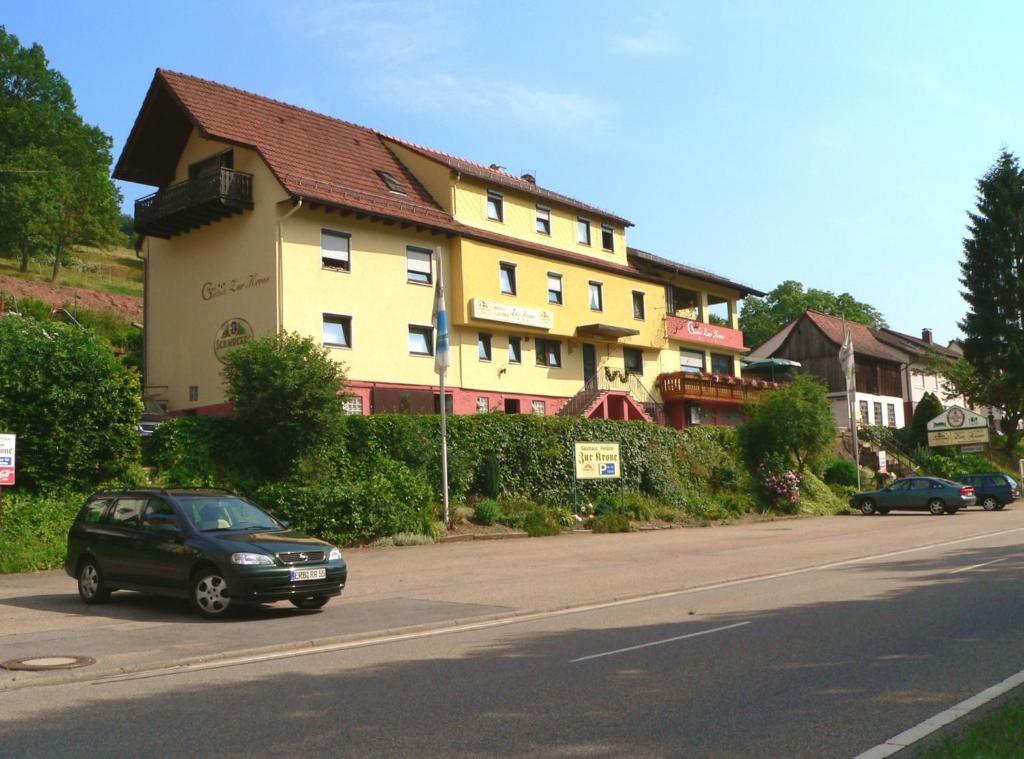 Hotel Gasthof Zur Krone Odenwald-Sterne-Hotel Oberzent Exterior foto